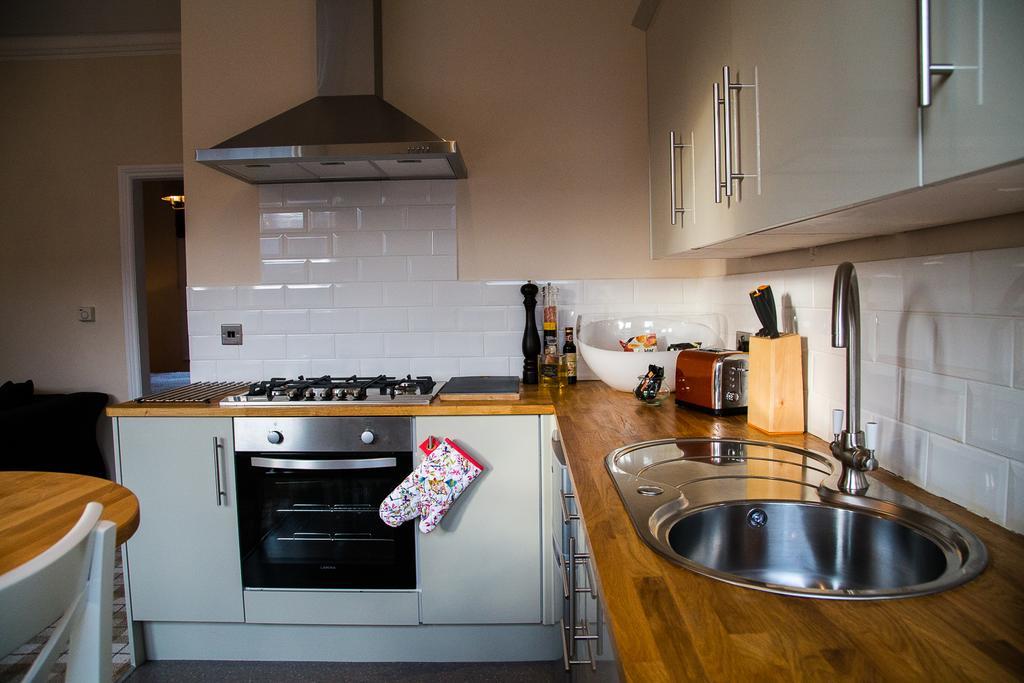 Harrogate Elite Living Apartamento Exterior foto