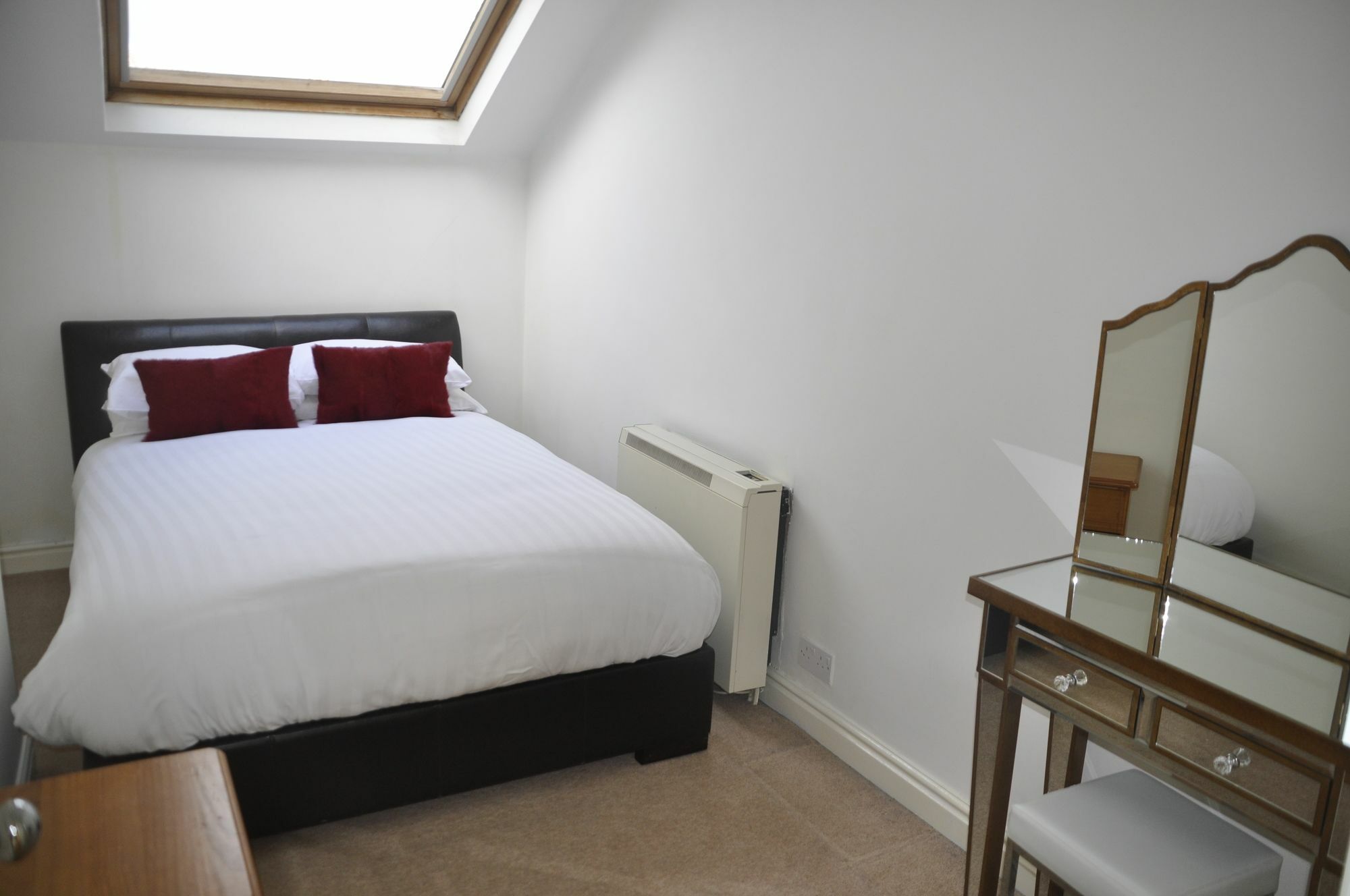 Harrogate Elite Living Apartamento Exterior foto